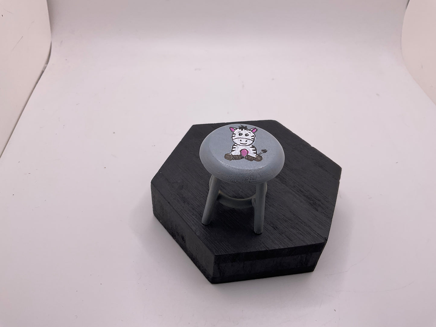 1/12th Animal Stools x1 (12 Options)