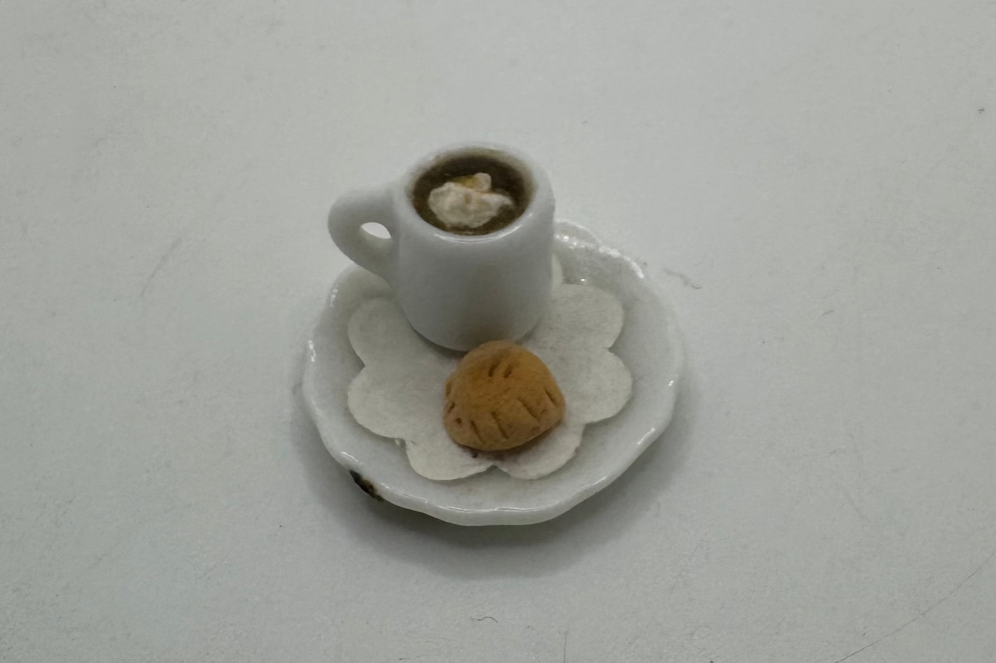 1/12th Hot Cocoa with Cake Plate
