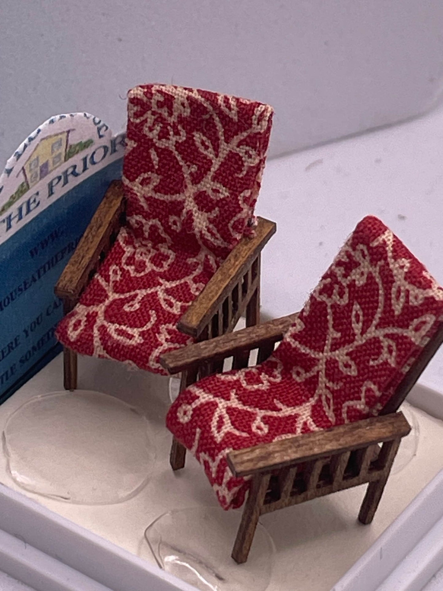 Dolls House 1/48th / 1:48 /Quarter Scale - s/2 Arts Crafts Chairs (various colours)