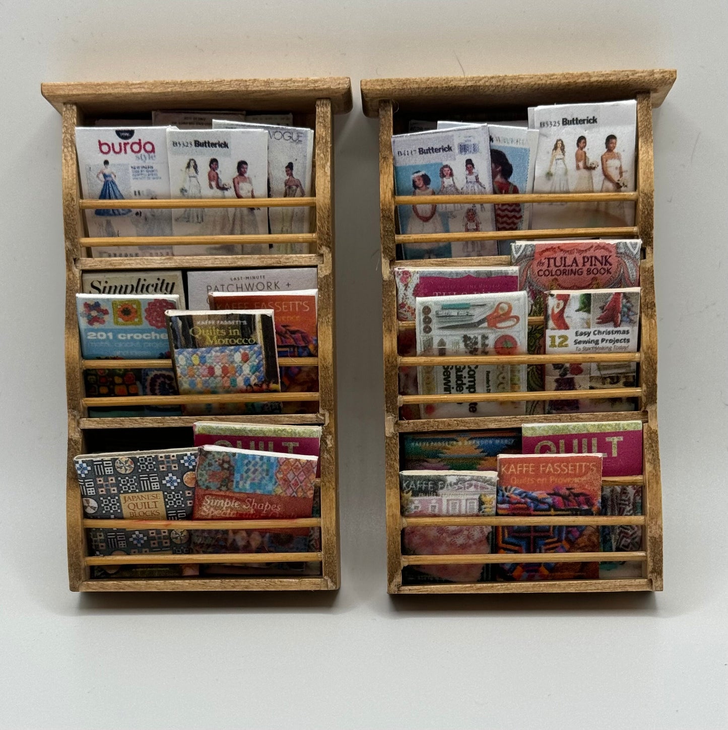 Dolls House Miniatures - 1/12th - Haberdashery wall book rack x1