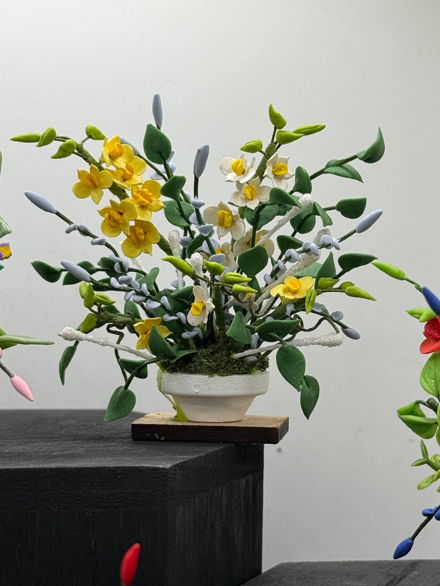 Dolls House Miniatures - 1/12th Floral / Flower display (various options)