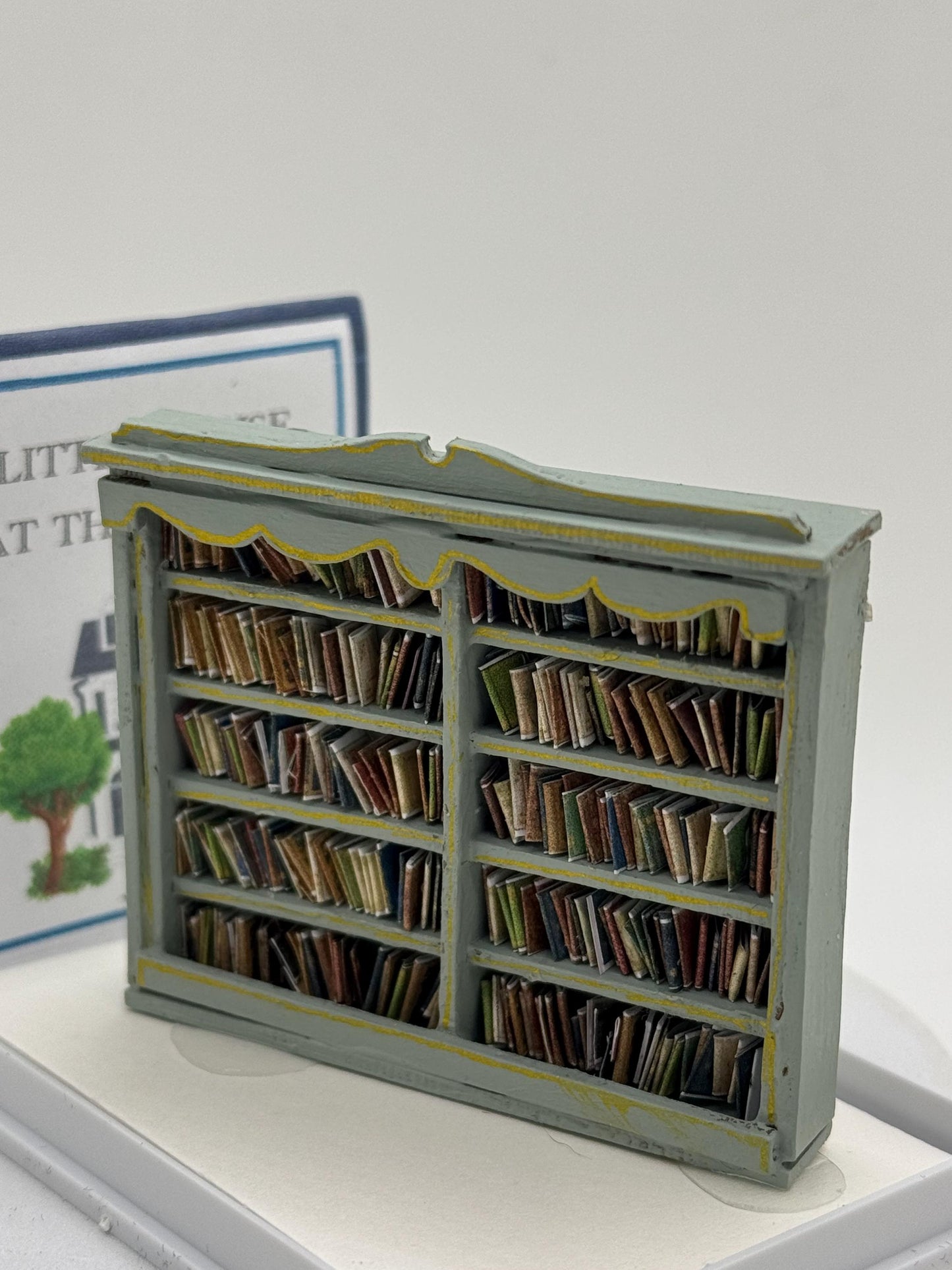 Dolls House 1/48th / 1:48 /Quarter Scale - Large Bookcase