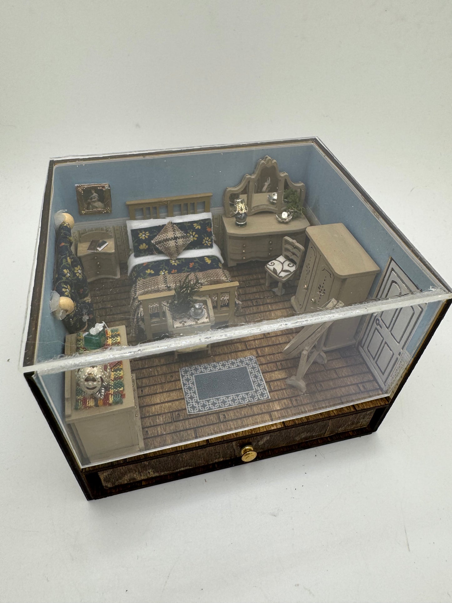 1/48th Room Box - Double Bedroom
