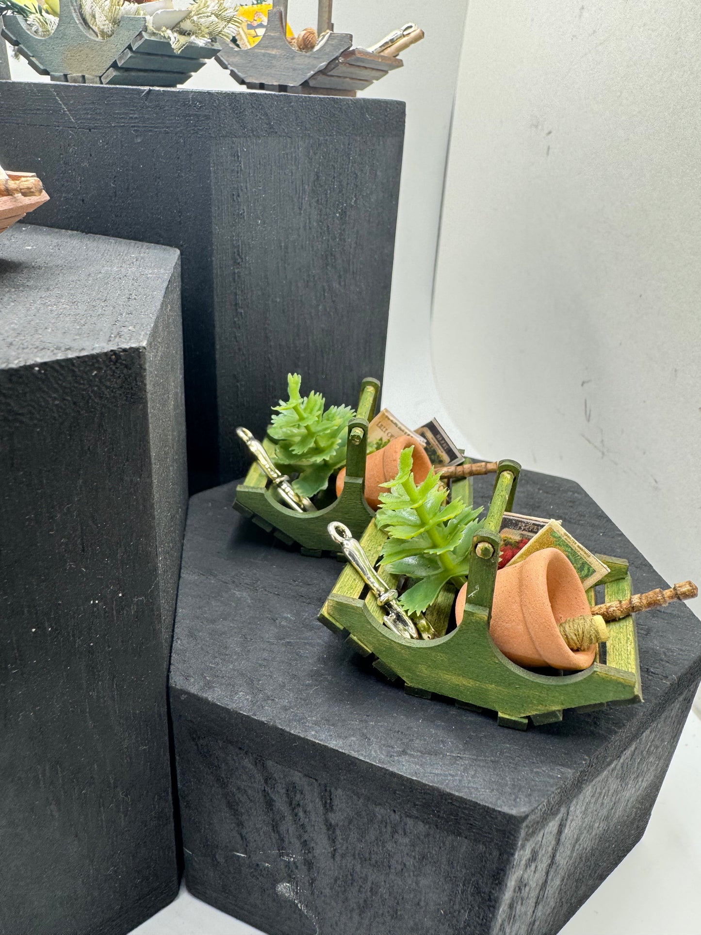 1/12th - garden trug x1 (x4 Options)