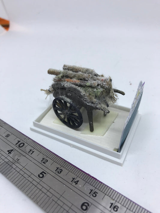 Dolls House Miniatures ( 1/48th - 1:48th - 1/4&quot; - Quarter Inch Scale ) Luxury Dressed  Winter Log cart