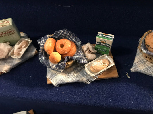 Dolls House Miniatures - 1/12th BREAD MAKING SET