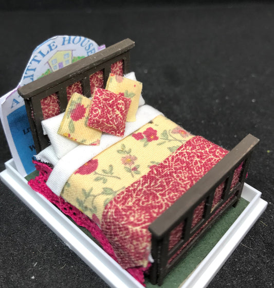 Dolls House Miniatures ( 1/48th - 1:48 - 1/4&quot; - Quarter Inch Scale )  - Hand Made Double Bed  - FREDA