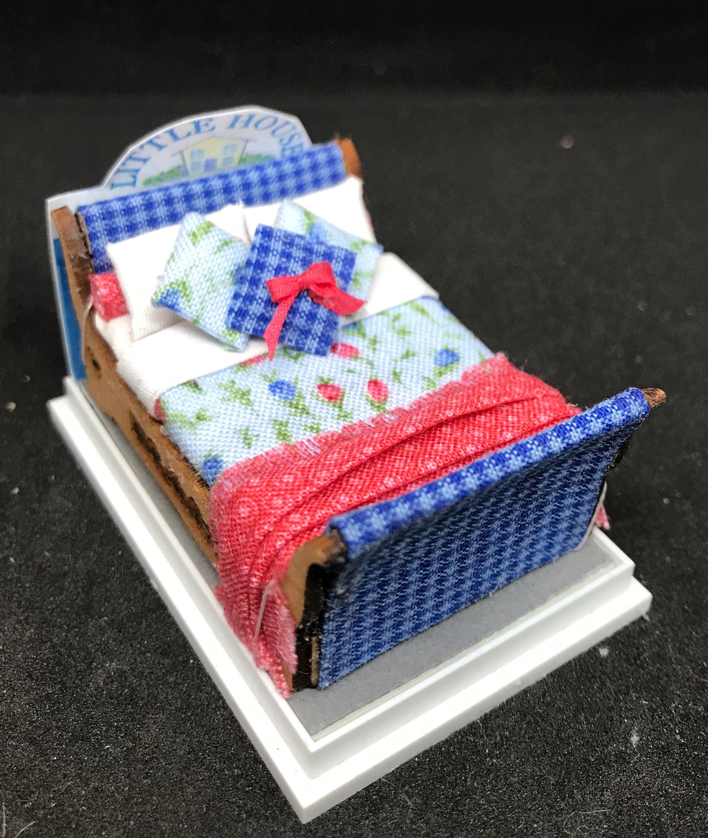 Dolls House Miniatures ( 1/48th - 1:48 - 1/4&quot; - Quarter Inch Scale )  - Hand Made Double Bed  - JASMINE