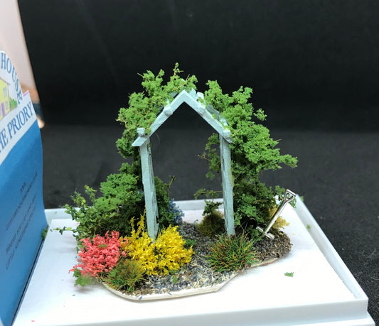 Dolls House Miniatures ( 1/48th - 1:48th - 1/4&quot; - Quarter Inch Scale )  Hand Made Garden Arch Scene