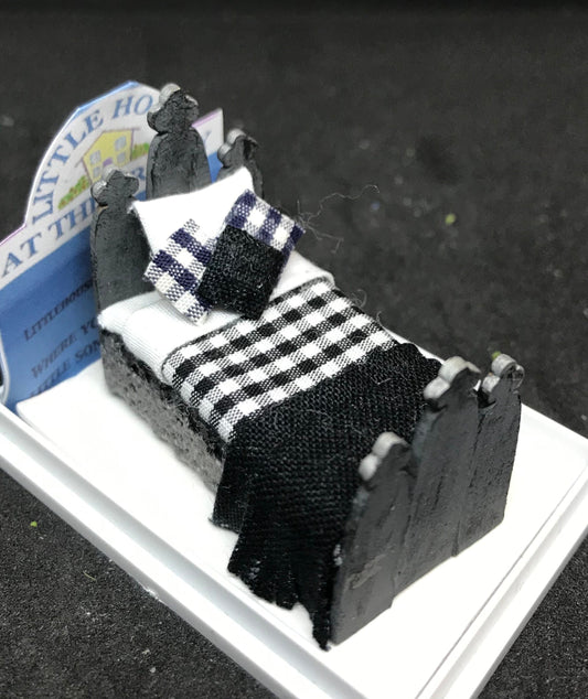 Dolls House Miniatures ( 1/48th - 1:48 - 1/4&quot; - Quarter Inch Scale )  - Hand Made    - Single Bed - GRACE -