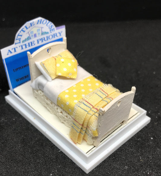 Dolls House Miniatures ( 1/48th - 1:48th - 1/4&quot; - Quarter Inch )  - Hand Made  - Single Bed - LUCILLE