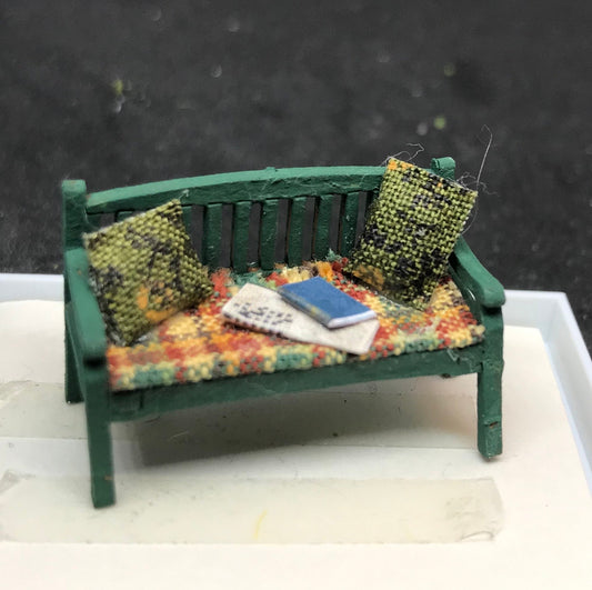Dolls House Miniatures ( 1/48th - 1:48th - 1/4&quot; - Quarter Inch Scale )Luxury Dressed   Garden seat -