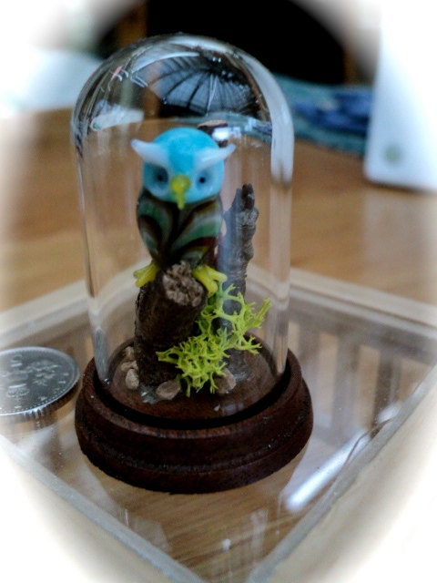 Dolls House Miniature - 1/12th Genuine Murano Glass Owl in Dome