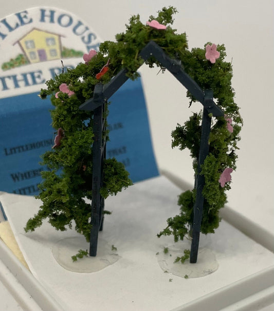 Dolls House Miniatures ( 1/48th - 1:48th - 1/4&quot; - Quarter Inch Scale )   Garden Arch
