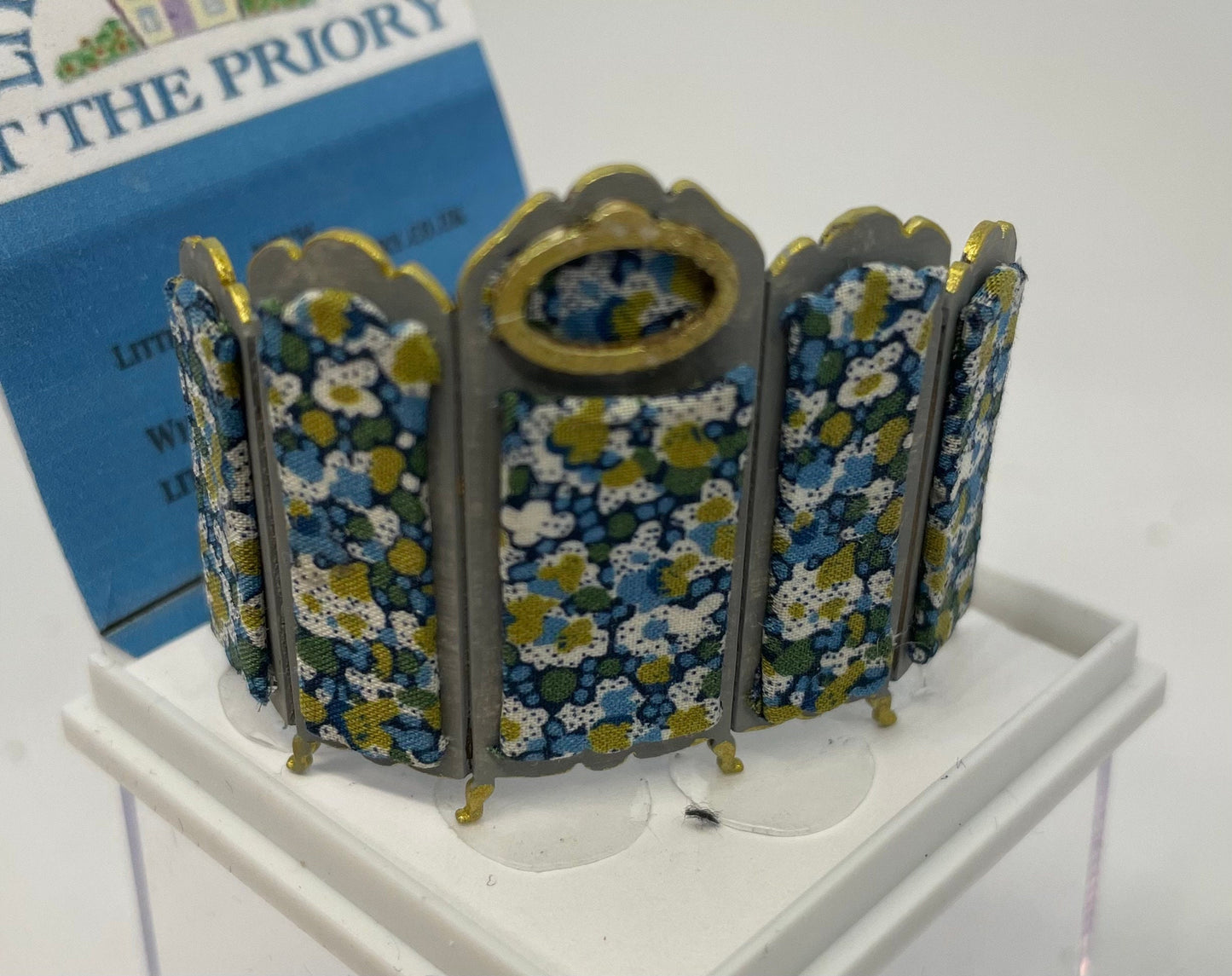 Dolls House  1/48th Room divider