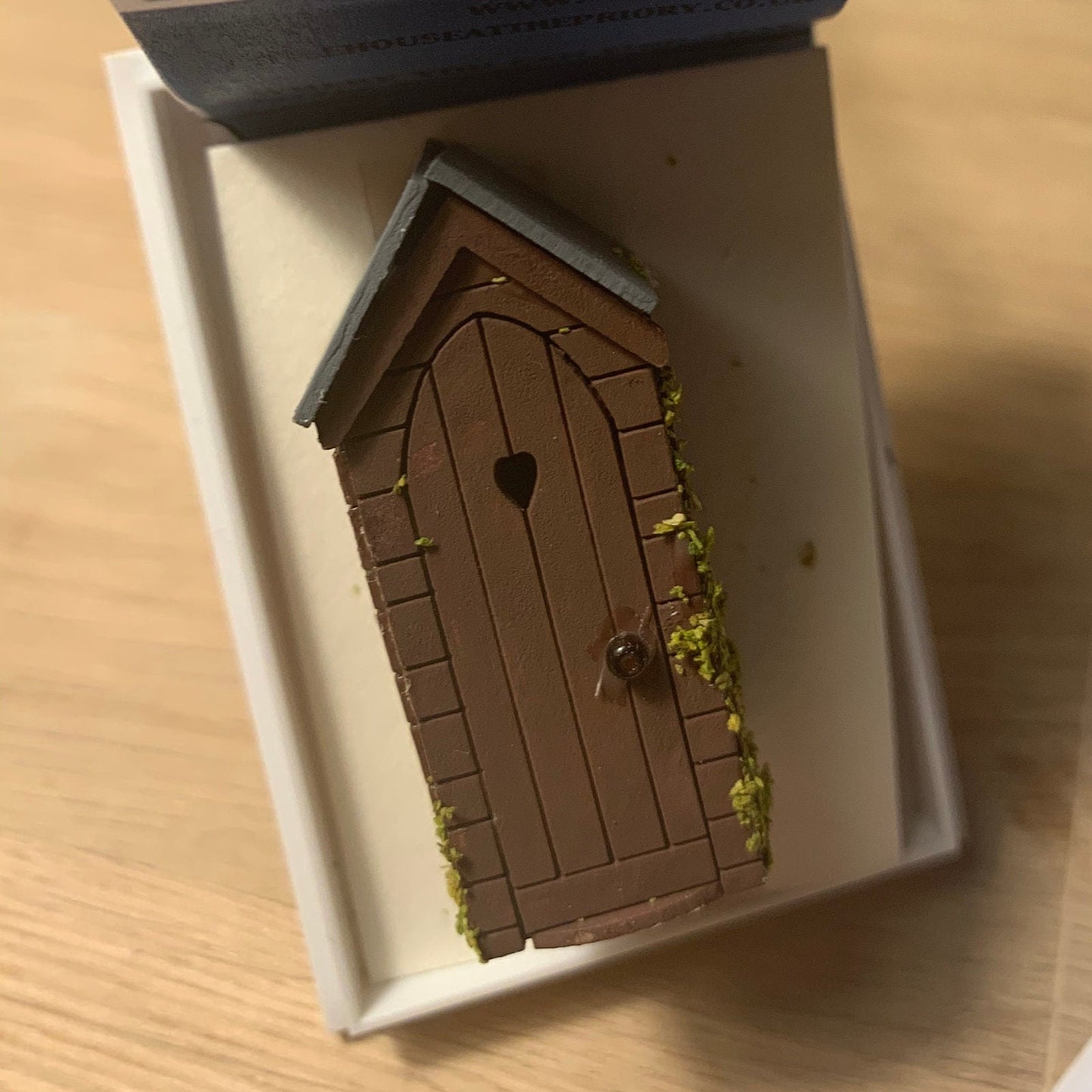 Dolls House Miniatures ( 1/48th - 1:48th - 1/4&quot; - Quarter Inch Scale )Luxury Dressed   Potting Shed -