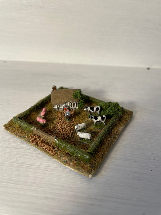Dolls House Miniatures- Miniature Metal Farm Layout set