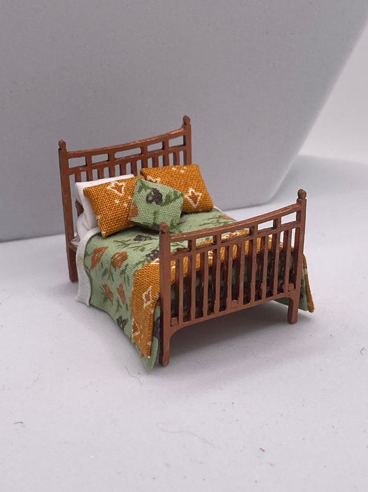 Dolls House Miniatures ( 1/48th - 1:48 - 1/4&quot; - Quarter Inch Scale ) - Double  Bed - Felicity