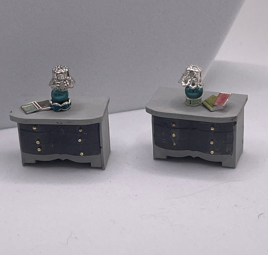 Dolls House 1/48th / 1:48 /Quarter Scale -  s/2 Bedside Drawers