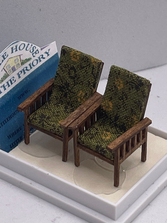 Dolls House 1/48th / 1:48 /Quarter Scale - s/2 Arts Crafts Chairs (various colours)