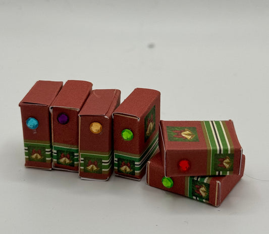 DOLLS HOUSE MINIATURES - Christmas notion boxes  x1