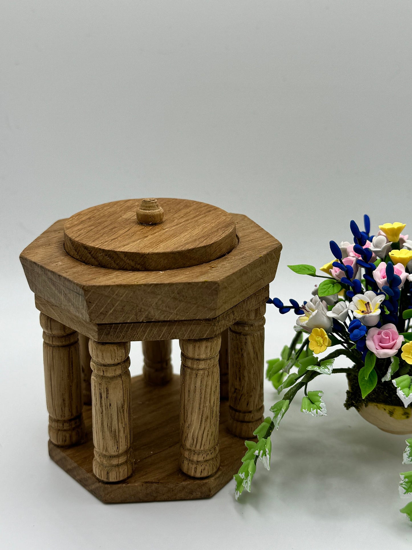Dolls House Miniatures - Tudor church font  (oak)