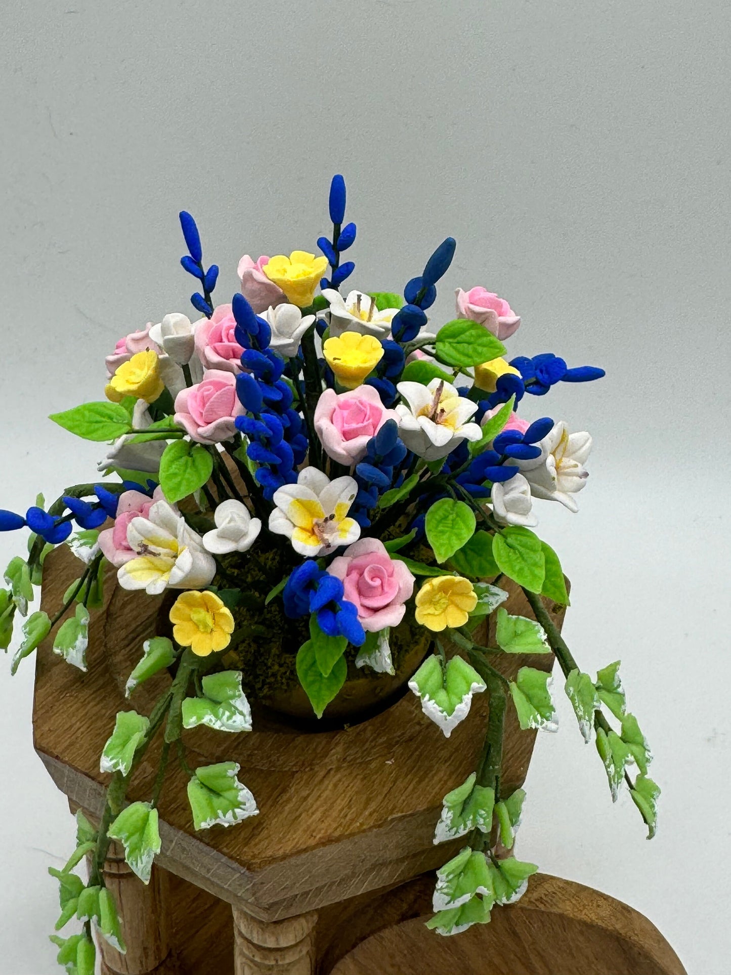 Dolls House Miniatures - Tudor church font  (oak)