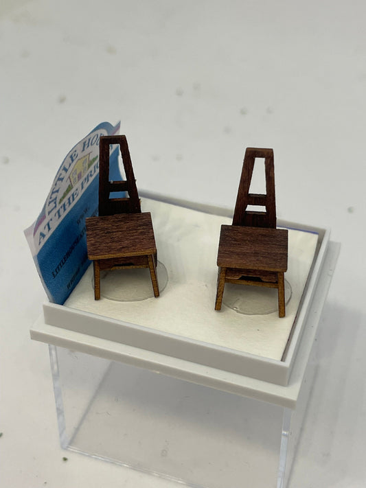 Dolls House   1/48 s/2 mission chairs