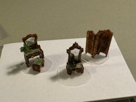 Dolls House Miniatures 1/144th / 1:144 / micro / dutch scale Victorian Dressing Room set