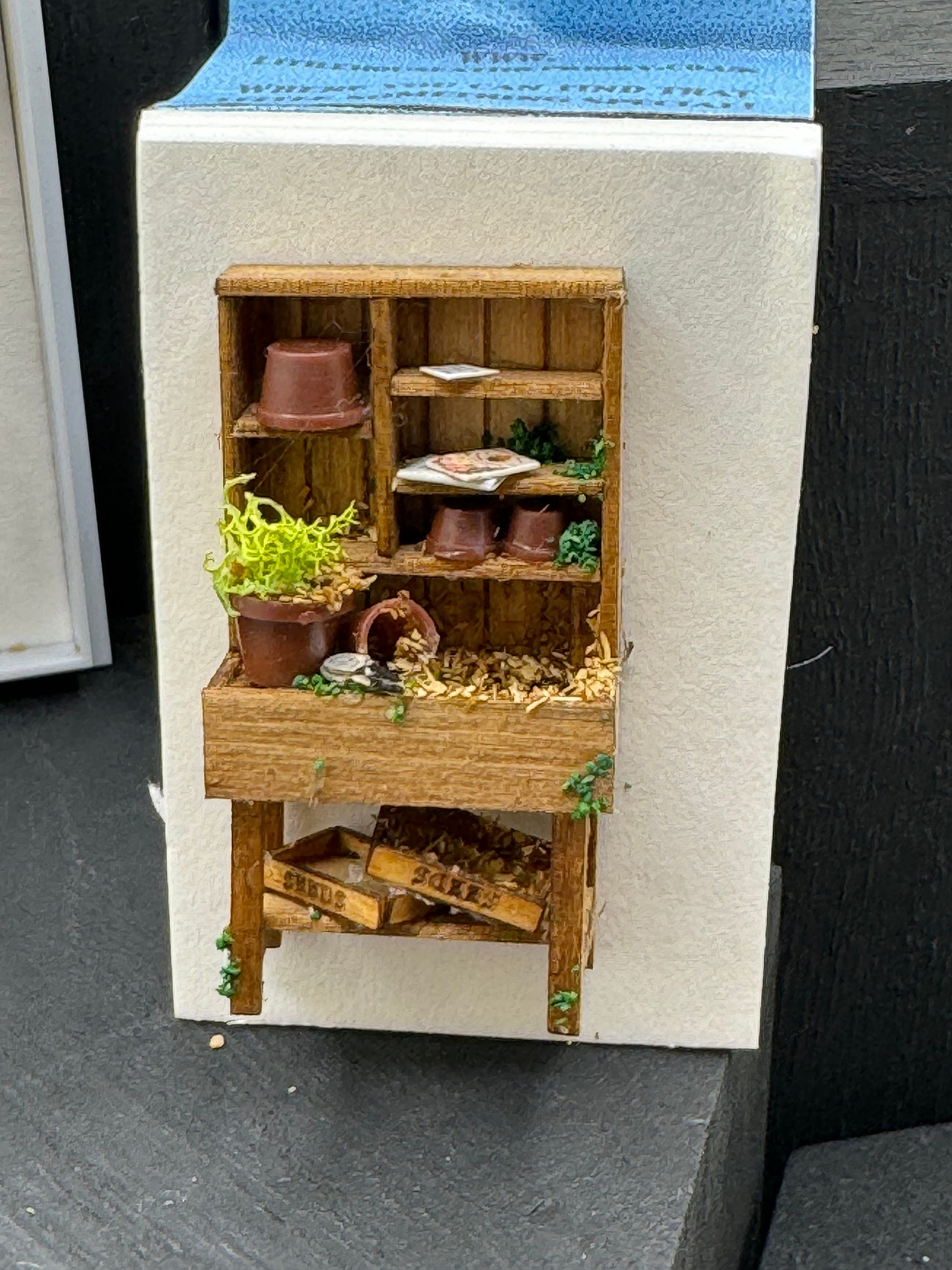 Dolls House Miniatures ( 1/48th - 1:48th - 1/4&quot; - Quarter Inch Scale )  - Potting Bench