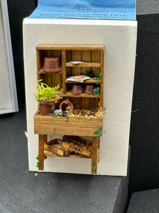 Dolls House Miniatures ( 1/48th - 1:48th - 1/4&quot; - Quarter Inch Scale )  - Potting Bench