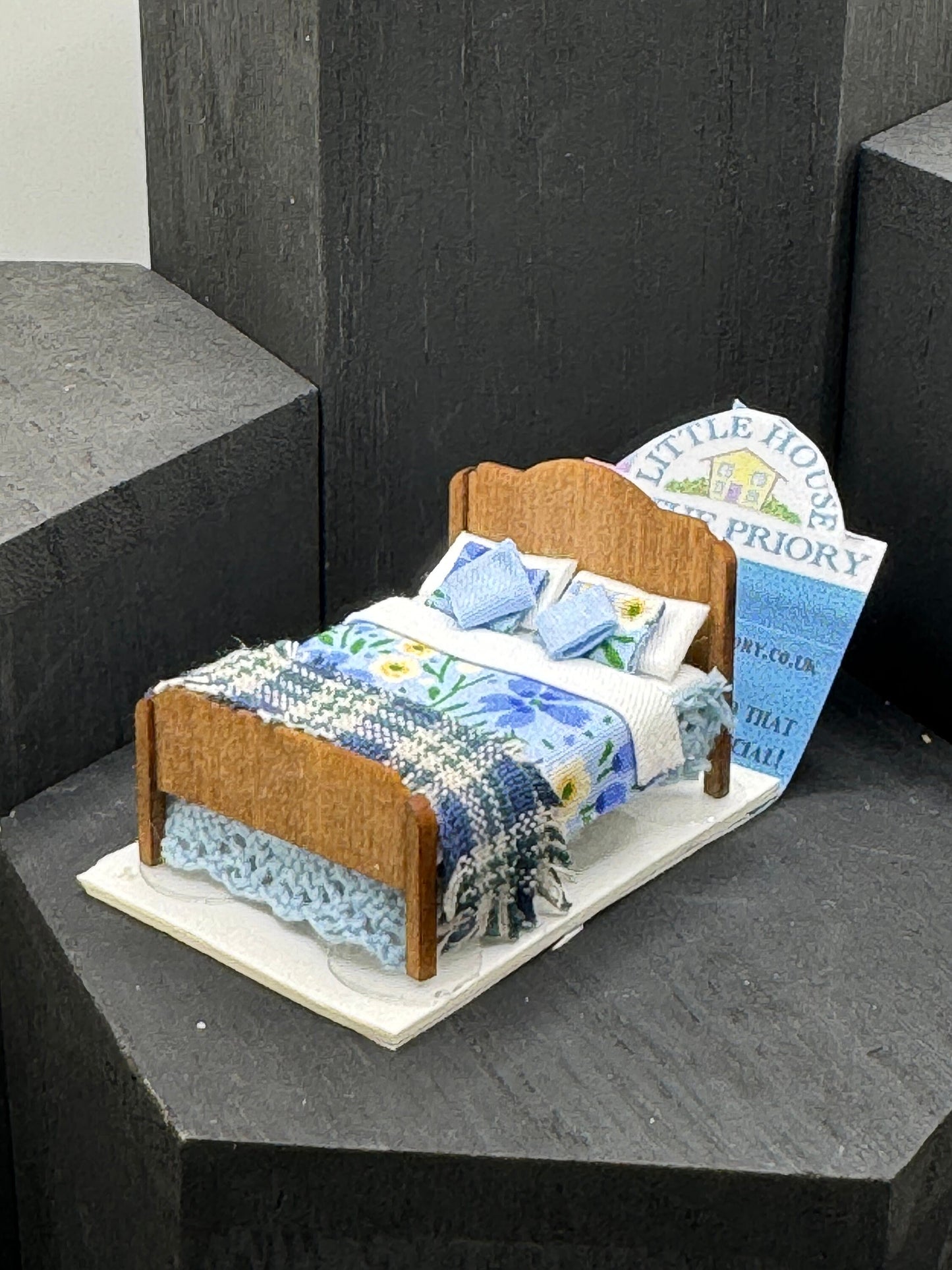 Dolls House Miniatures - Hand Made Double Bed (1/48th / 1:48 / Quarter Scale )