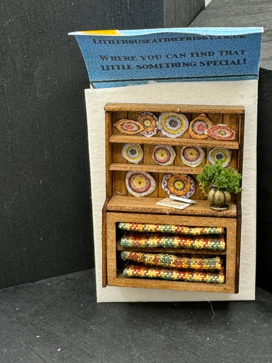 DOLLS HOUSE MINIATURES - 1/48 - 1:48 - 1/4&quot; - Quarter Inch Scale - Dresser / Hutch