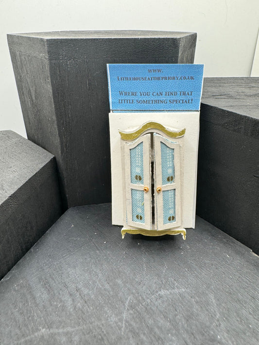 DOLLS HOUSE MINIATURES - 1/48 - 1:48 - 1/4&quot; - Quarter Inch Scale - Cabinet