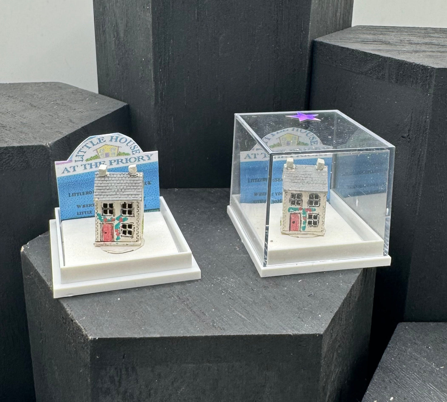 Dolls House  1/48th dolls house x1