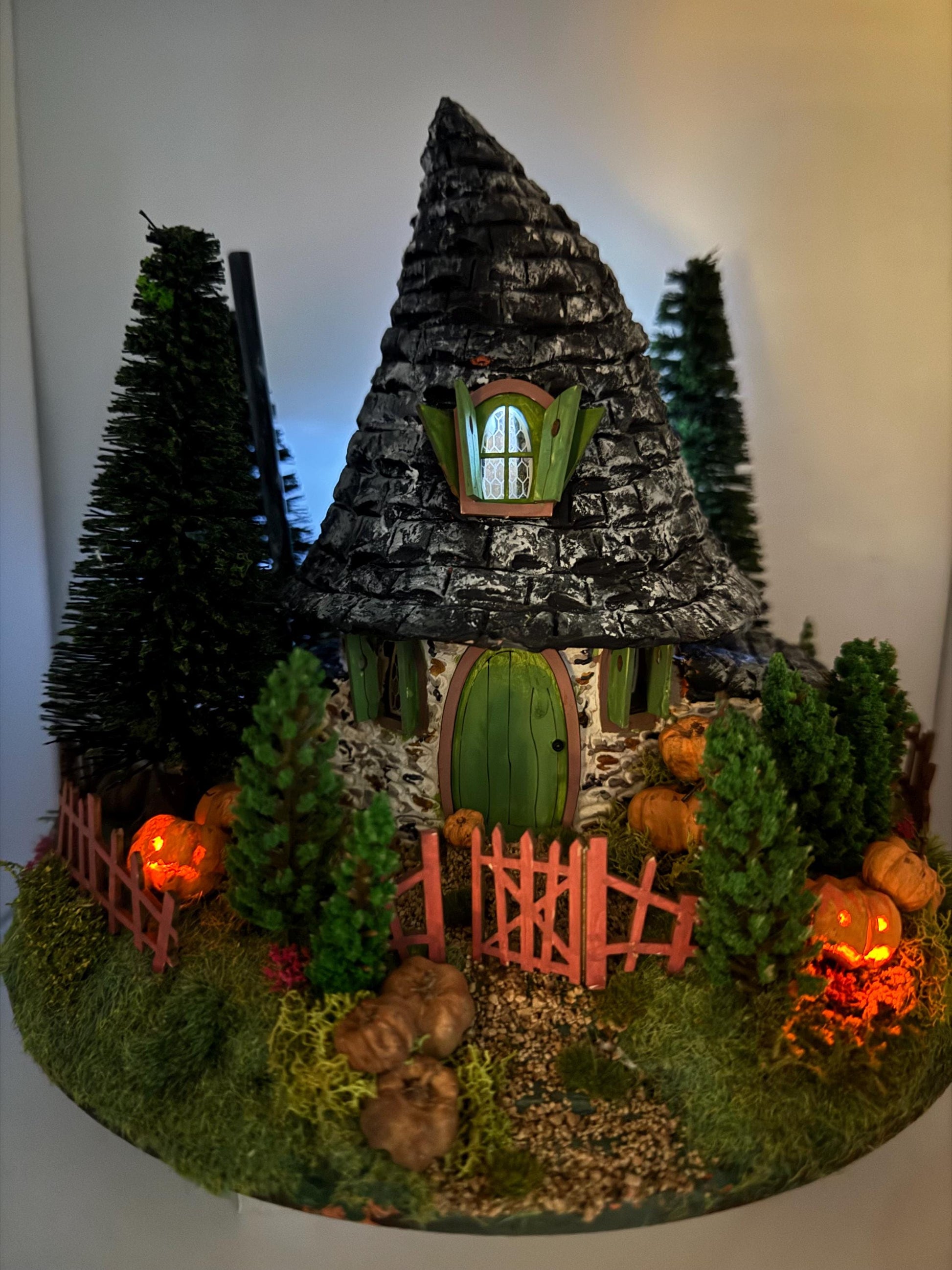 Dolls House Miniatures ( 1/48th - 1:48th - 1/4&quot; - Quarter Inch Scale )  Pumpkin Cottage - OOAK