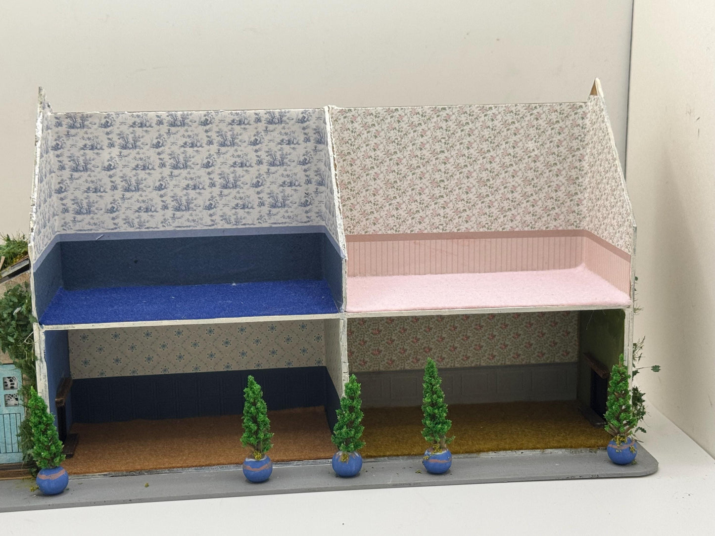 Dolls House Miniatures ( 1/48th - 1:48th - 1/4&quot; - Quarter Inch Scale )  Seaside cottages - OOAK