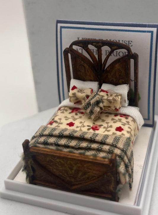 Dolls House Miniatures ( 1/48th - 1:48 - 1/4&quot; - Quarter Inch Scale ) - Double Bed - Anna