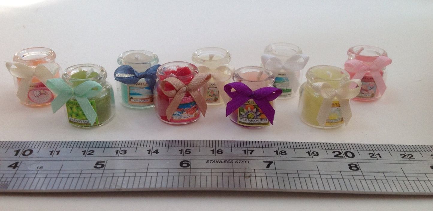 Dolls House Miniatures - 1/12th Chubby candle jar x 1 (assorted colours)