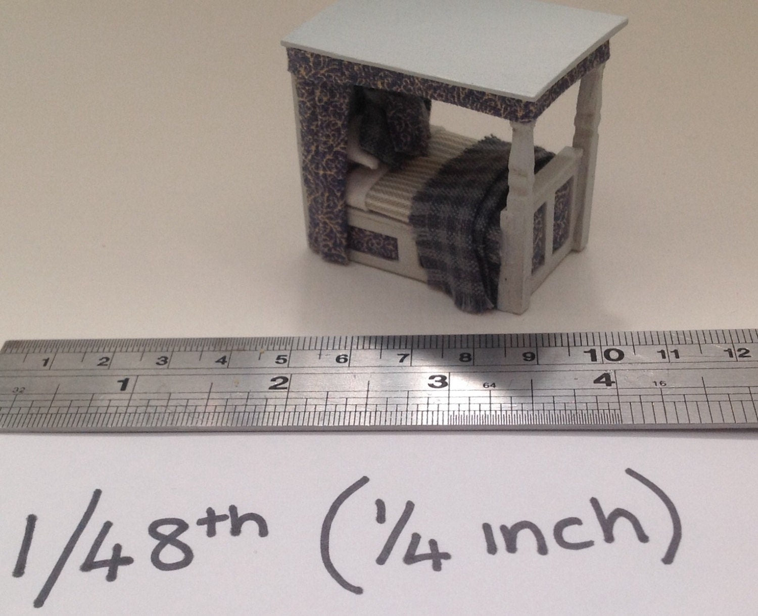 Dolls House Miniatures ( 1/48th - 1:48 - 1/4&quot; - Quarter Inch Scale )  - Handmade  four poster bed